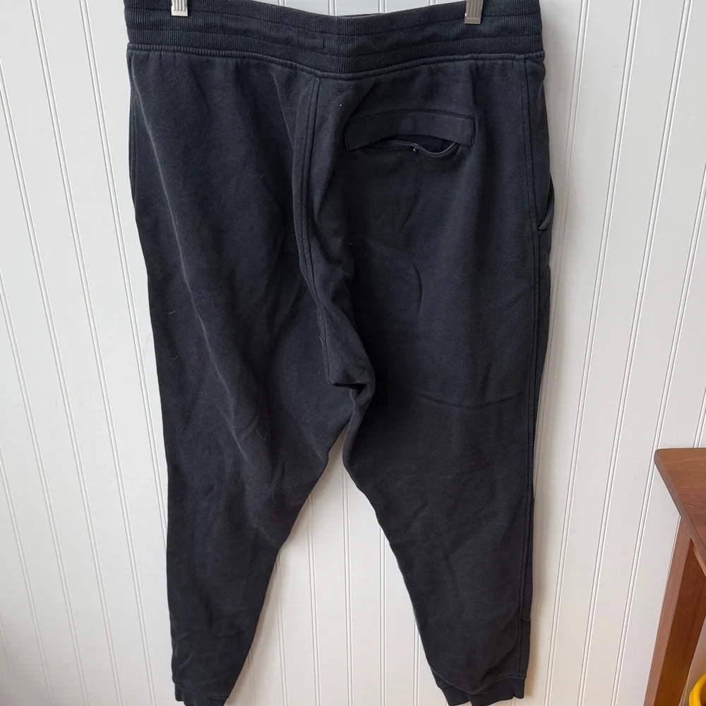 (208)Under Armour Black Jogger Sweatpants with White Drawcord- Coldgear